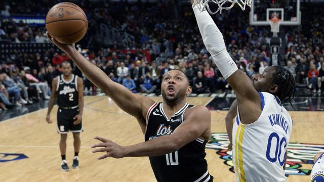 V站体育官方资讯-抢人大战勇士为何不敌太阳？矮人军团急需瞄准内线